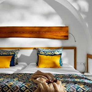 Zimmer mit Kingsize-Bett